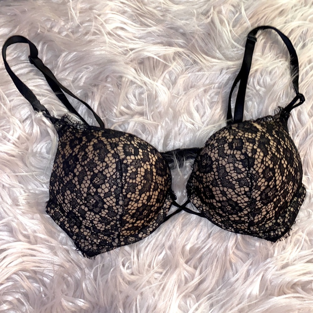 Victoria’s Secret Very Sexy Plunge Push-Up